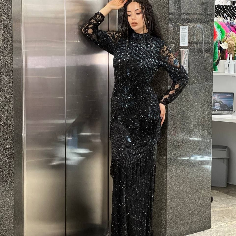 Elegant Black Sequin Evening Dress